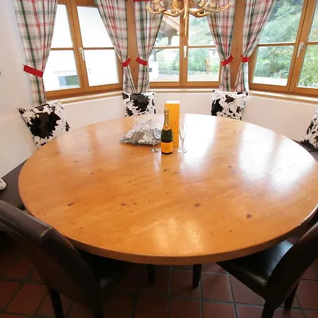 Apartment Chalet Saalbach 1